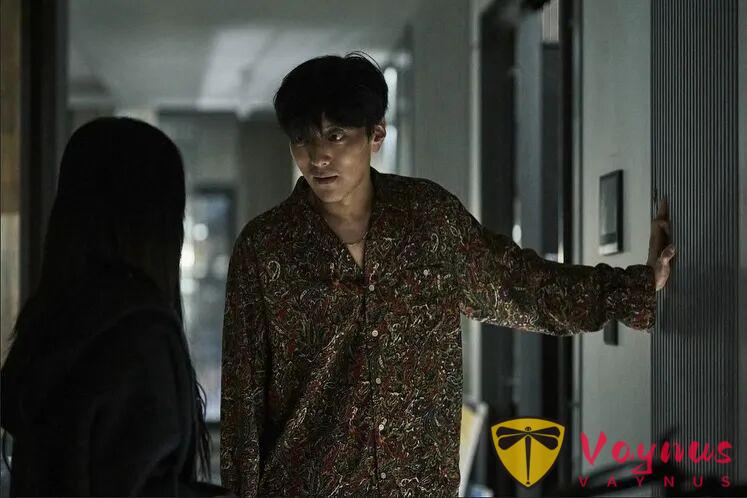 最近这部悬疑惊悚韩剧《你旁观的罪/你是凶手/直美与加奈子》,力压多部英语剧,勇夺全球收视率第一