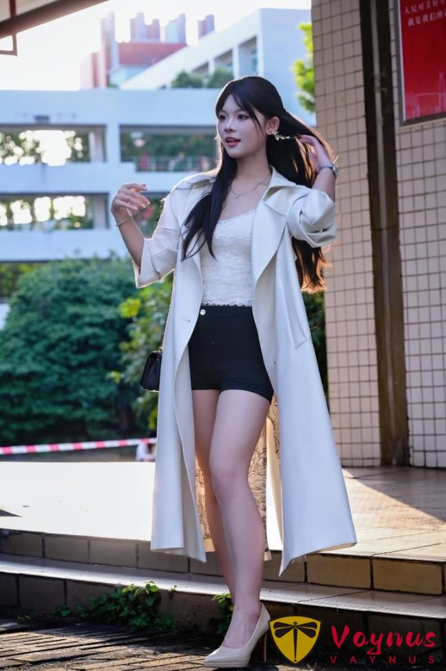 高智感風衣穿搭,9個拍照姿勢,簡約知性顯氣質,拍出好看大長腿