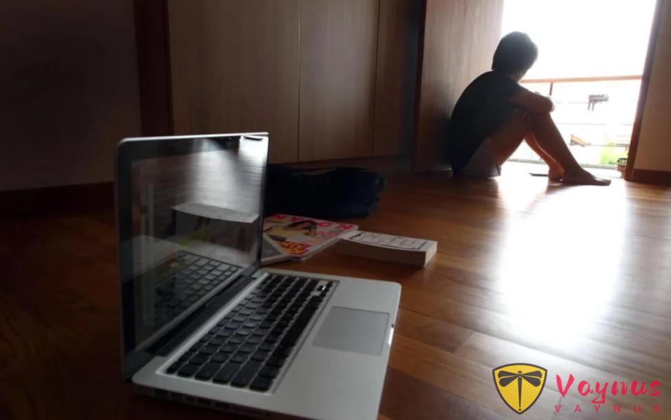 新加坡網紅「譚恩美（格雷斯・譚）」與地產高管出軌風波！“潑茶社羣” 如何扒出真相？