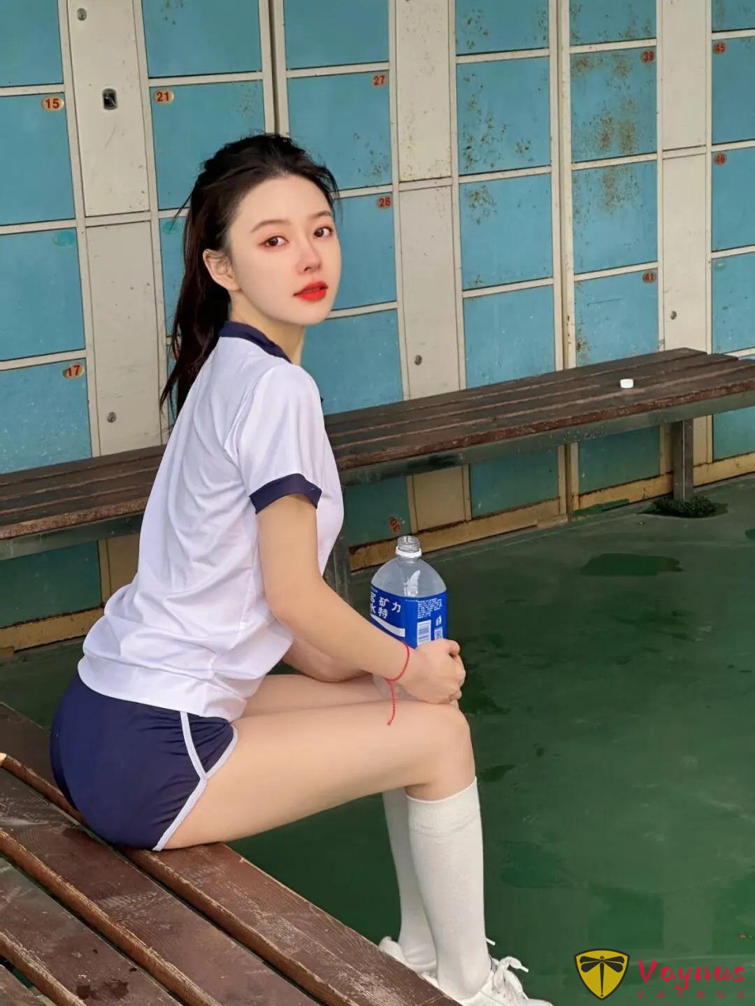 运动风格9个出片动作，拍出灵动感和少女气质，轻松拿捏焦点
