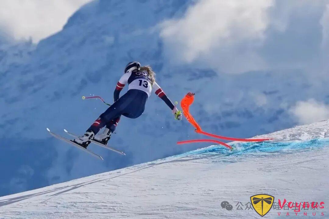 美女滑雪巨星「林賽·沃恩」意外摔倒，冬奧生涯黯然落幕