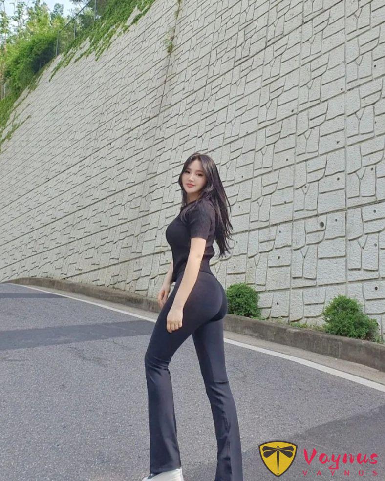 一个拥有完美腰臀比的韩国女生，到底有多香？