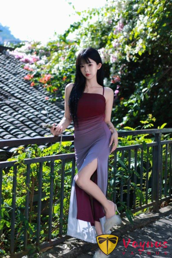 9個開叉長裙拍照姿勢,優雅貴氣顯身材,嫵媚撩人又有韻味