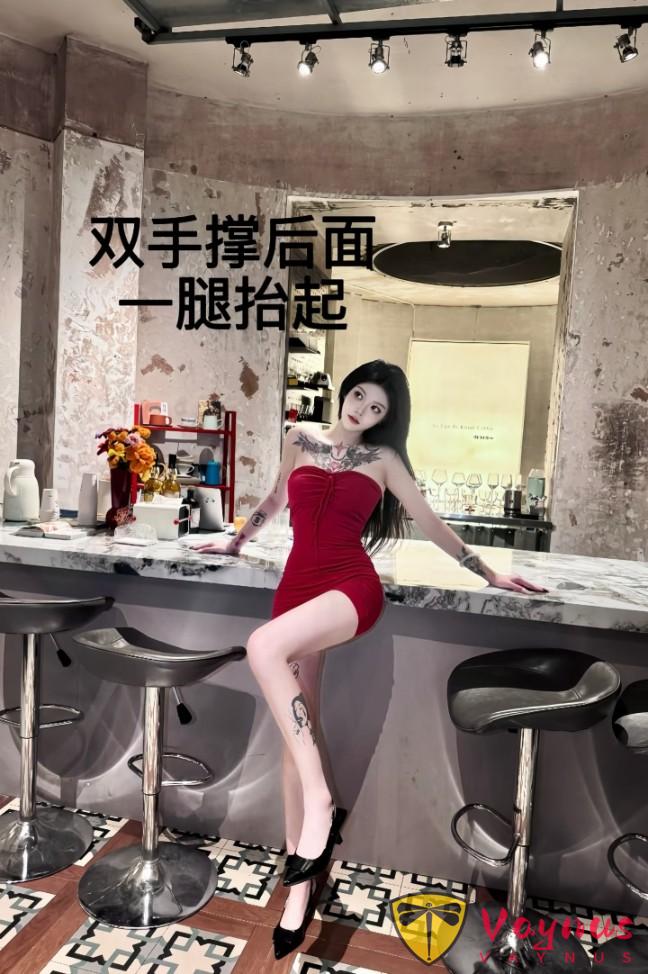 紅色連衣裙太辣了！9個御姐拍照姿勢，性感冷豔、拿捏自信氣場