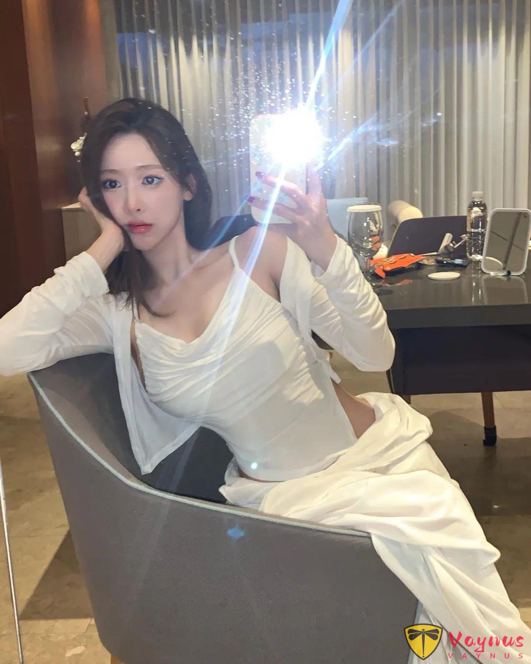 韩国极品女神！又纯又欲，可盐可甜，超美大长腿，真的好绝