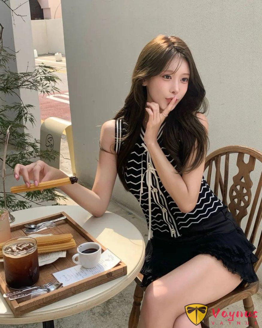 韩国极品女神！又纯又欲，可盐可甜，超美大长腿，真的好绝