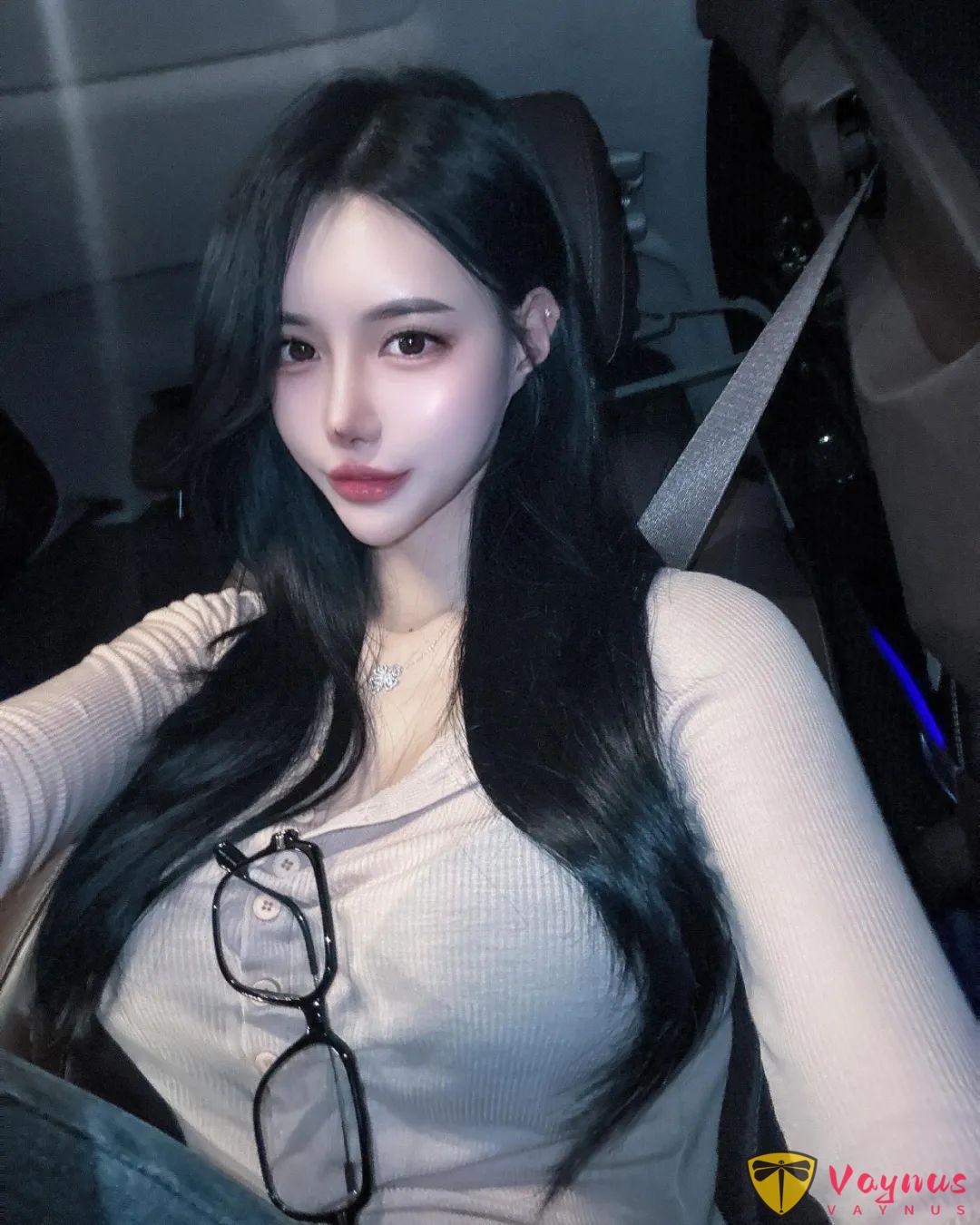 韩国极品女神！超S型曲线身材，这身材，真的有点离谱了