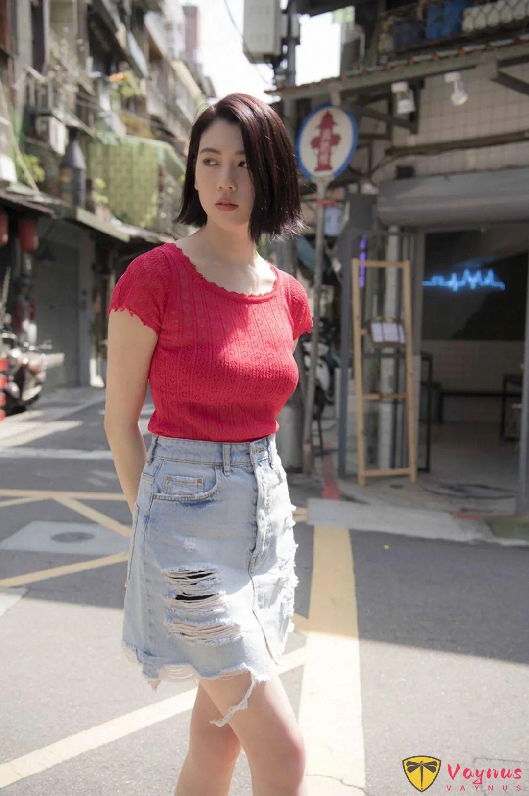 日本第一写真女神！明艳动人，高冷纯欲风，真的是人间尤物啊