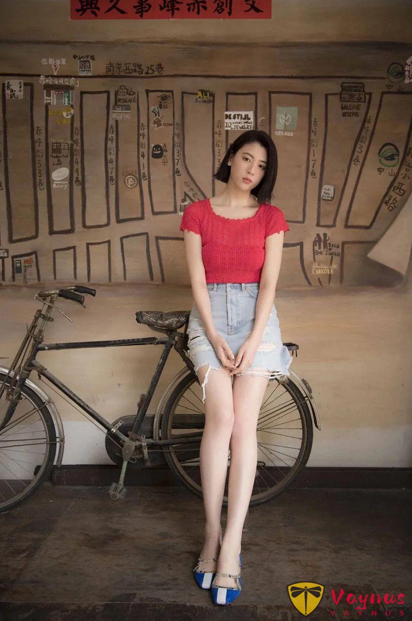 日本第一写真女神！明艳动人，高冷纯欲风，真的是人间尤物啊