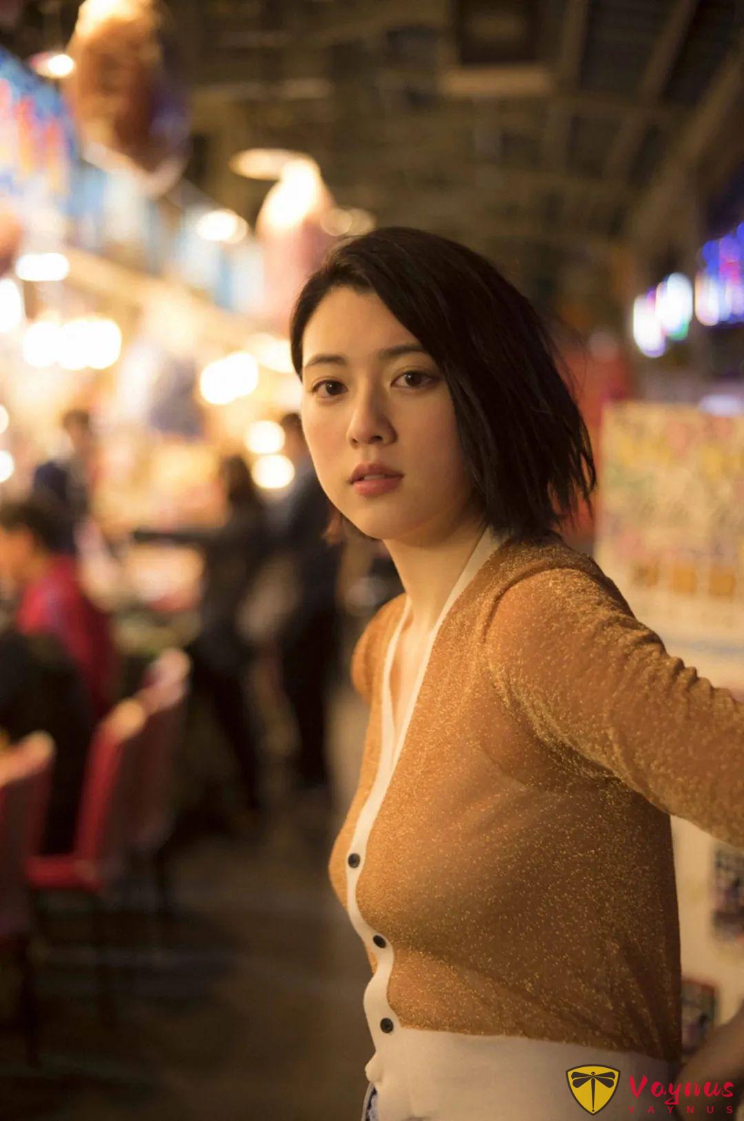 日本第一写真女神！明艳动人，高冷纯欲风，真的是人间尤物啊