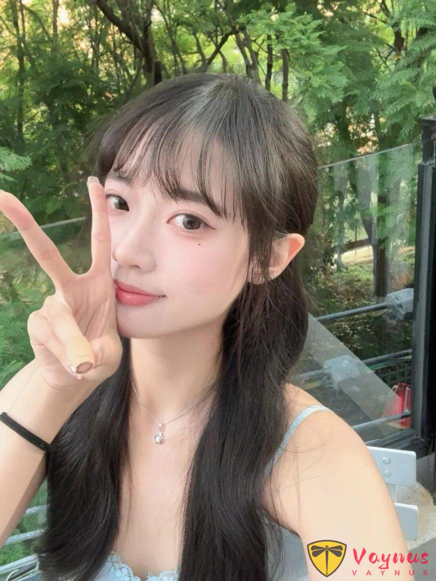 慵懒系少女，9个万能拍照动作！拍出生活氛围感，松弛又自然
