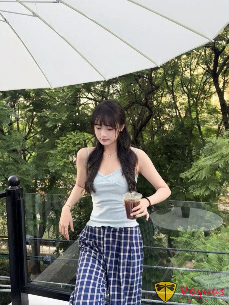慵懒系少女，9个万能拍照动作！拍出生活氛围感，松弛又自然