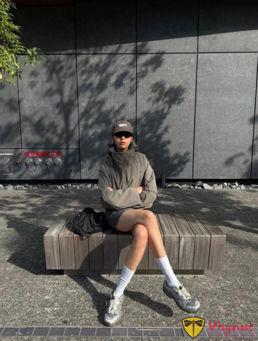 冲锋衣套装的时髦穿搭