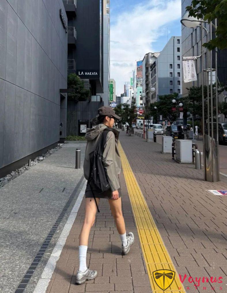 冲锋衣套装的时髦穿搭