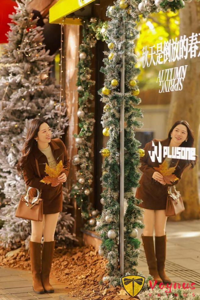 让照片鲜活起来的拍摄手法，6个活人感拍照姿势，让你年轻10岁