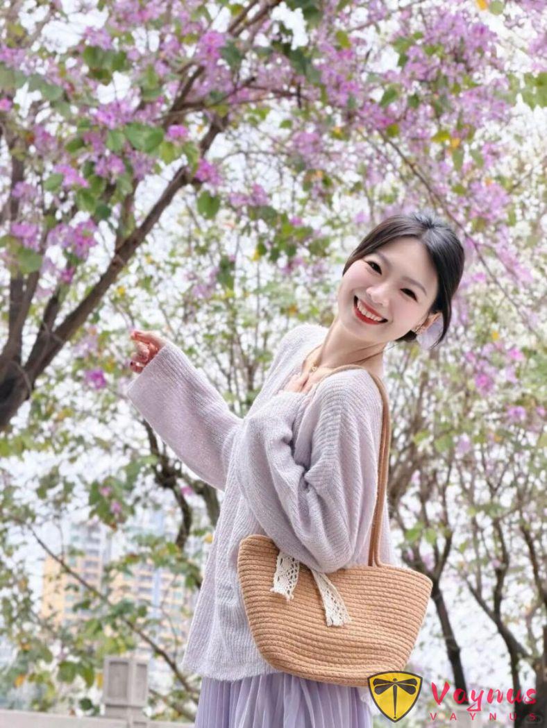 紫荆花这样拍绝了!6个拍照姿势,春日氛围拉满,谁拍谁漂亮出片!