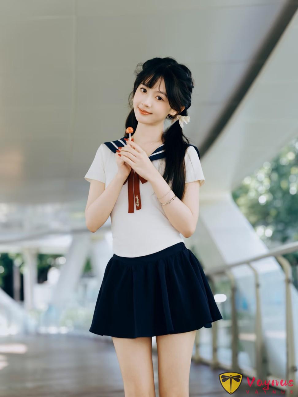 9个JK制服拍照姿势，秒变甜妹少女，这才是夏天的清纯天花板