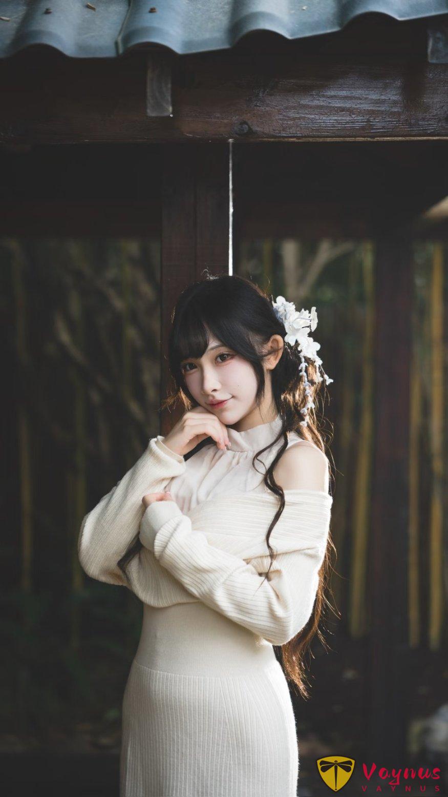 溫柔，是姐姐最強的武器！9個拍照姿勢，全是高階又剋制的性感