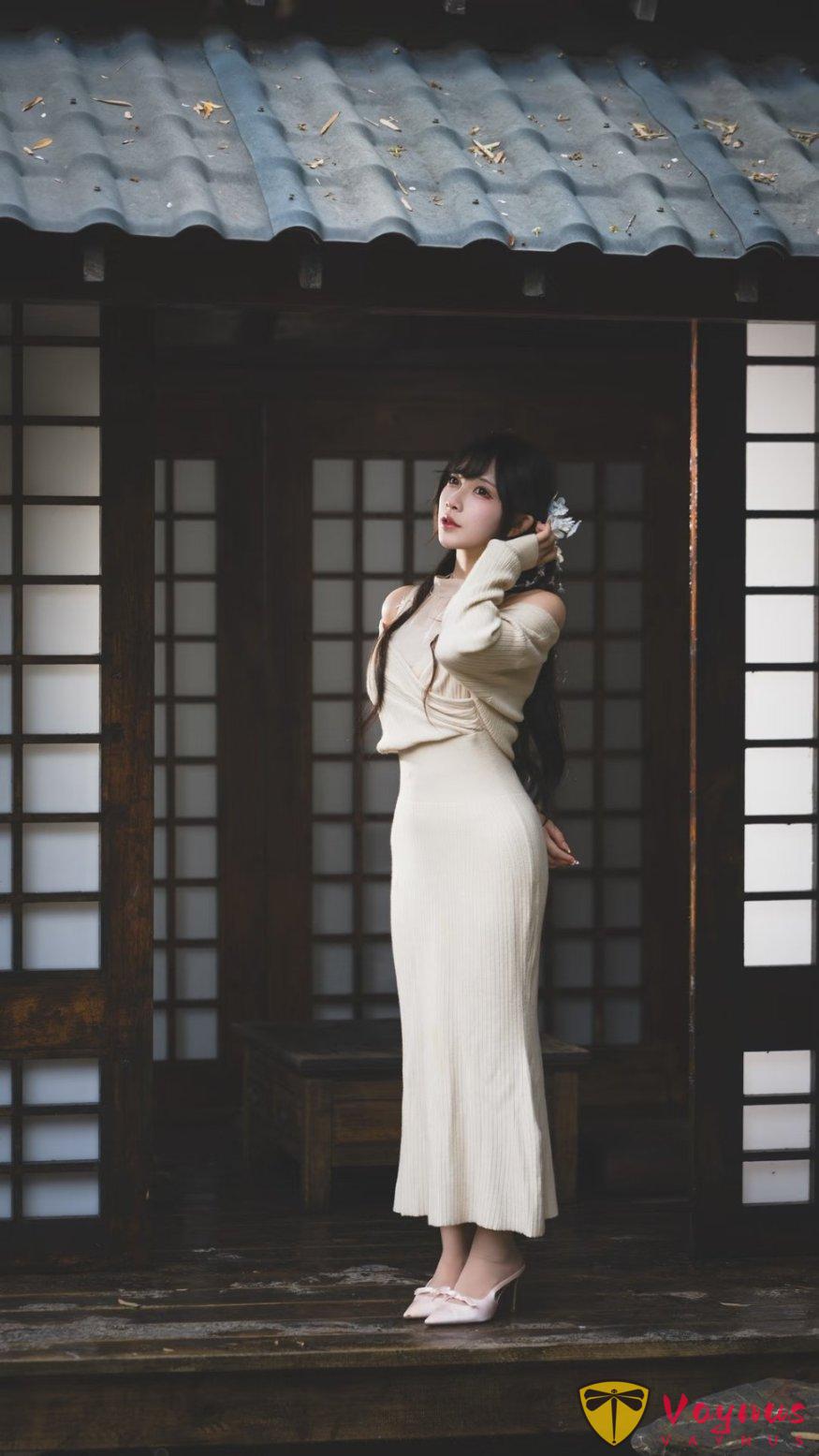 溫柔，是姐姐最強的武器！9個拍照姿勢，全是高階又剋制的性感