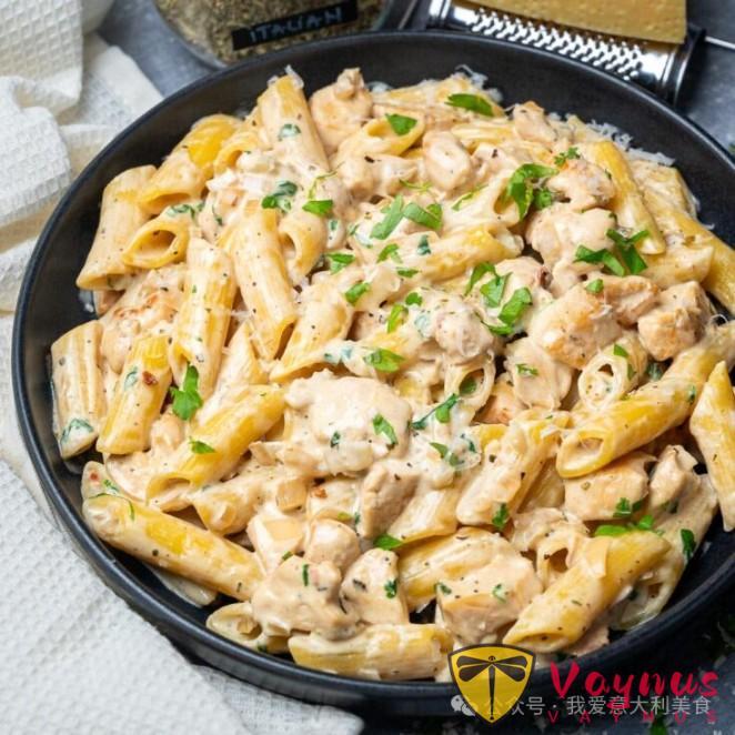 网友热议鸡肉意大利面，很有意思！
