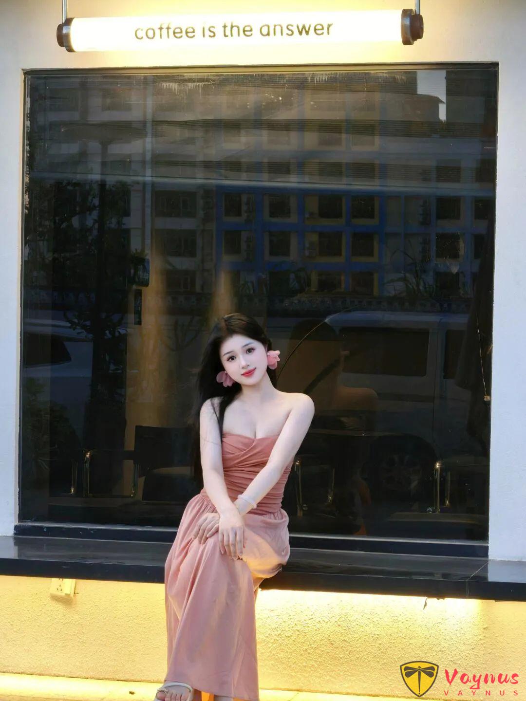 咖啡廳打卡也能拍成氛圍女主！9個鬆弛感姿勢，腿長臉小氣質爆表！