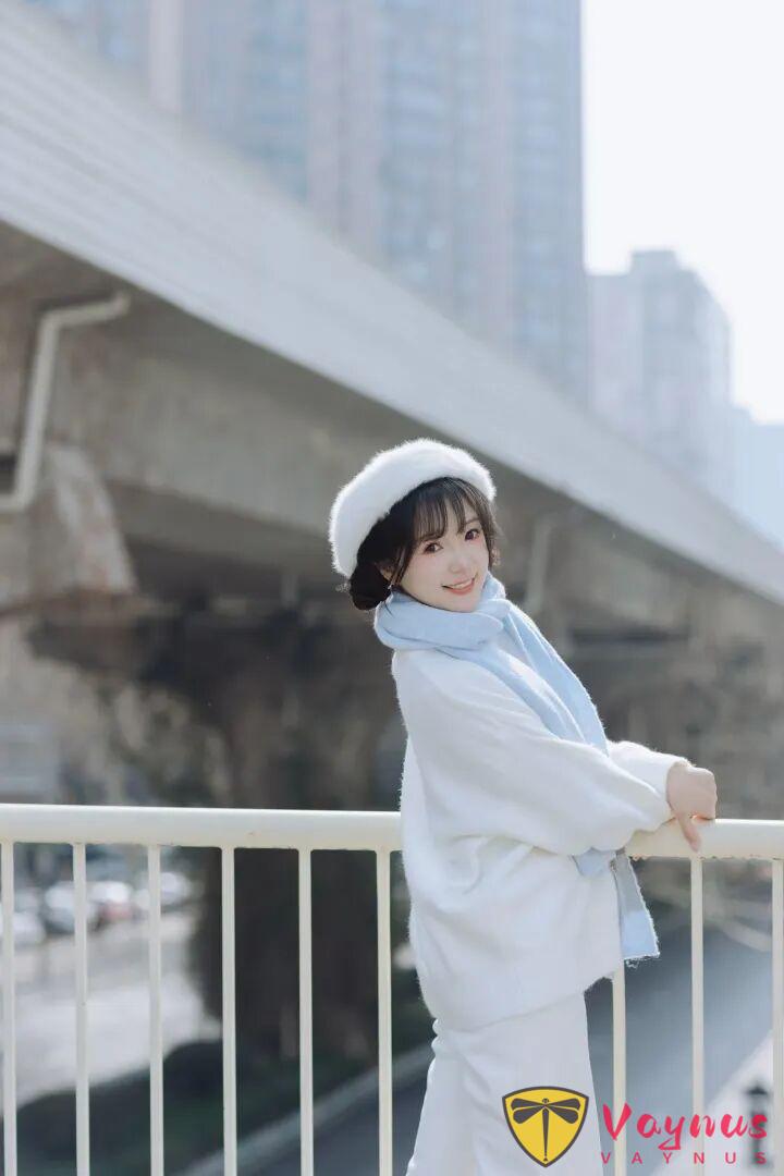 冬日街拍，9個萬能姿勢！溫柔甜美、自信大方，拍出溫暖好氣質