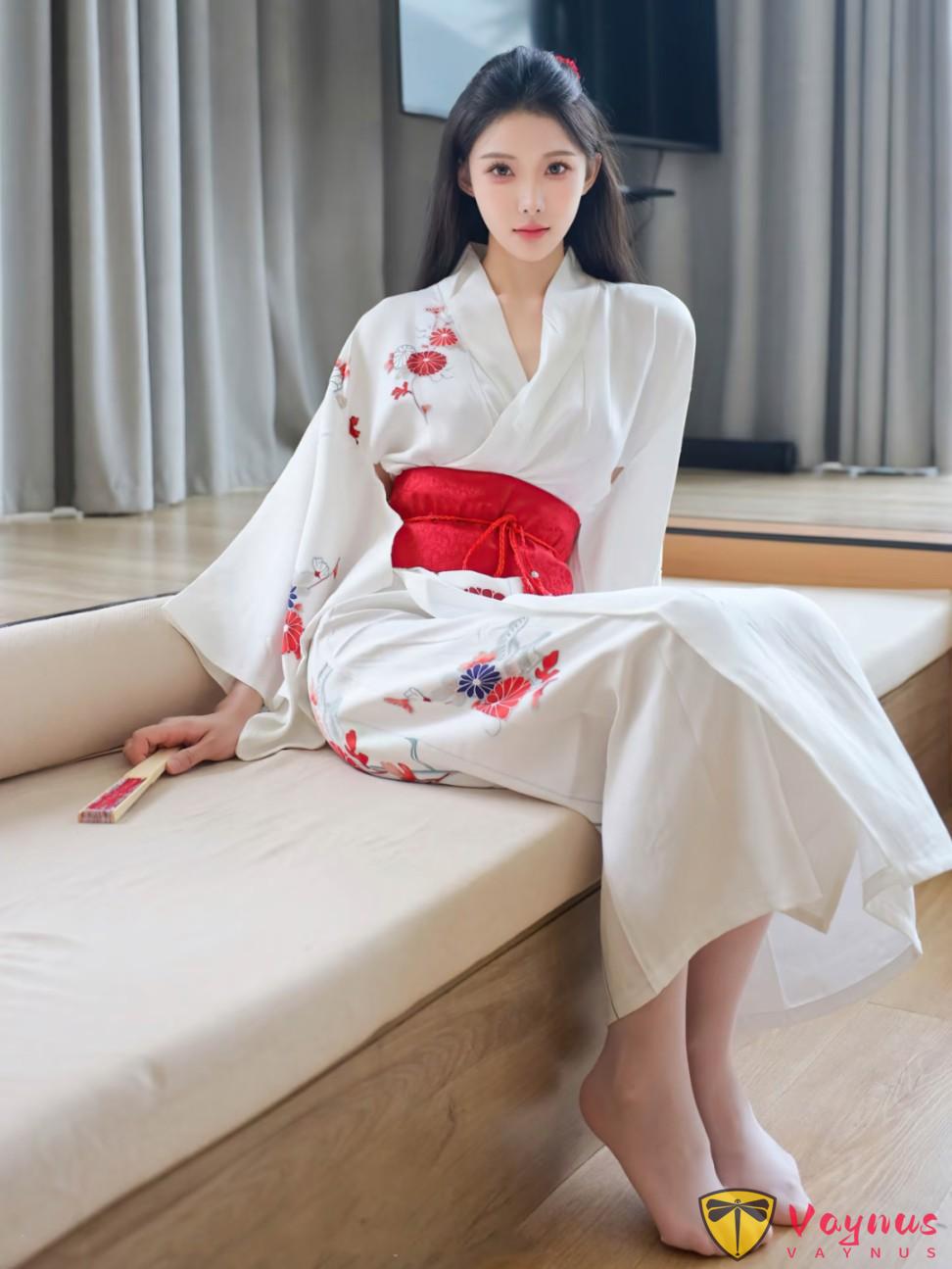 室内人像拍照:不用复杂布光,9个姿势拍出如水般的清冷与柔情