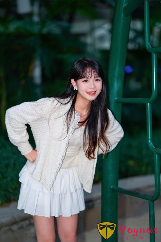 9個甜妹拍照姿勢,溫柔甜美又可愛,拍出甜系少女感大片