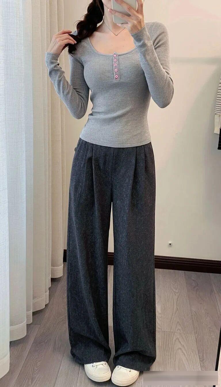 秋冬长裤怎么搭,鞋子选有分量的还是轻巧的?
