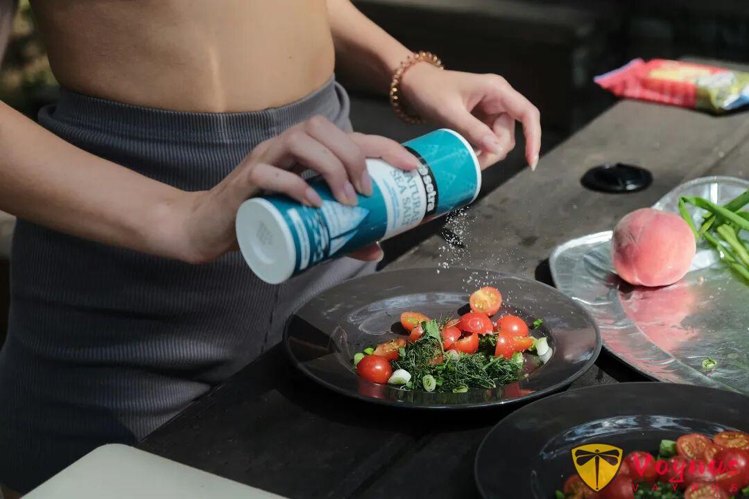 海盐、低钠盐、无碘盐...这么多盐到底应该吃哪种！