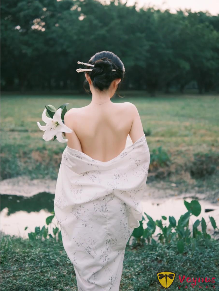 不露臉的照片怎麼拍纔好看?學會這幾點,手機也能拍出高階感!