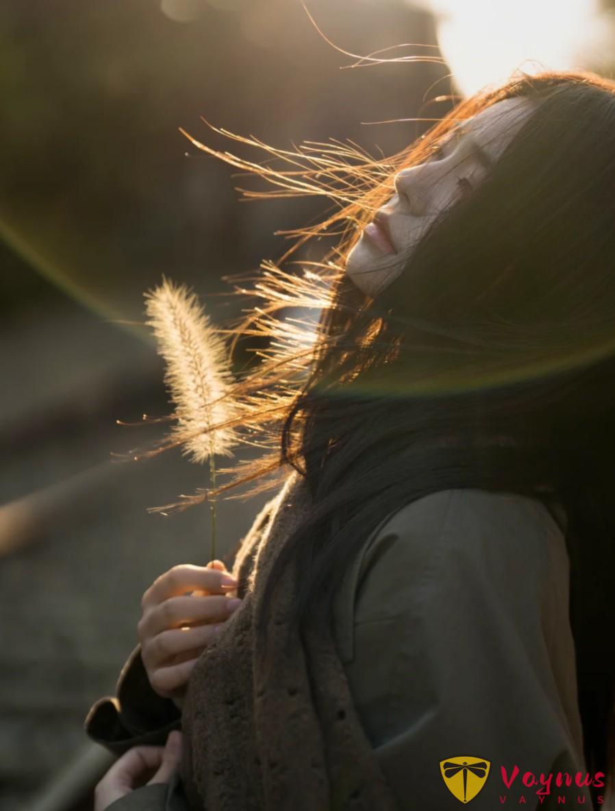 不露臉的照片怎麼拍纔好看?學會這幾點,手機也能拍出高階感!