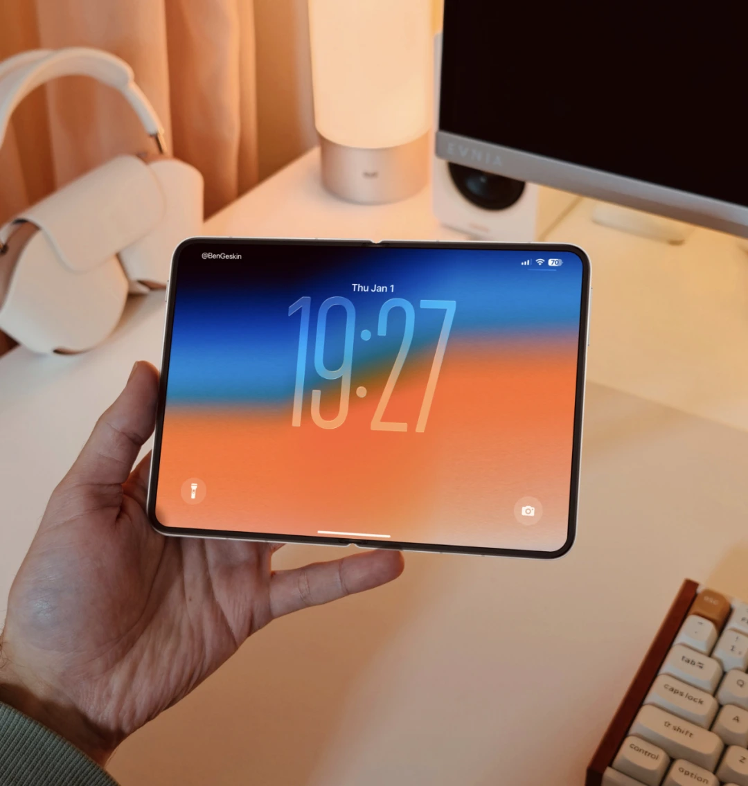1767681282283004558.webp iPhone 摺疊屏上手圖,來了