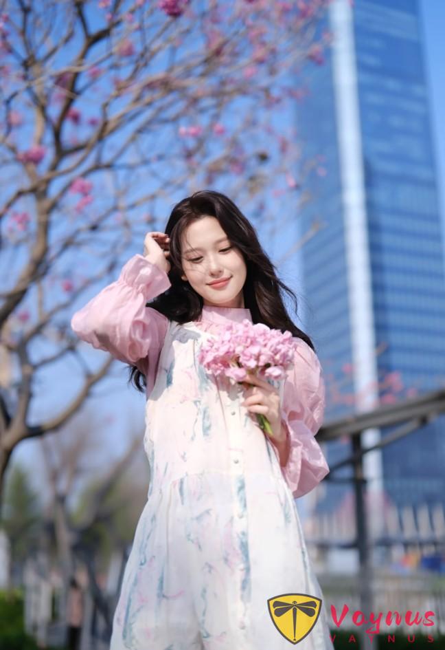 9个治愈系笑容拍照姿势,自然不做作,满屏都是溢出来的甜美感