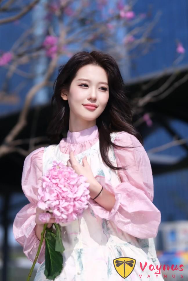 9个治愈系笑容拍照姿势,自然不做作,满屏都是溢出来的甜美感