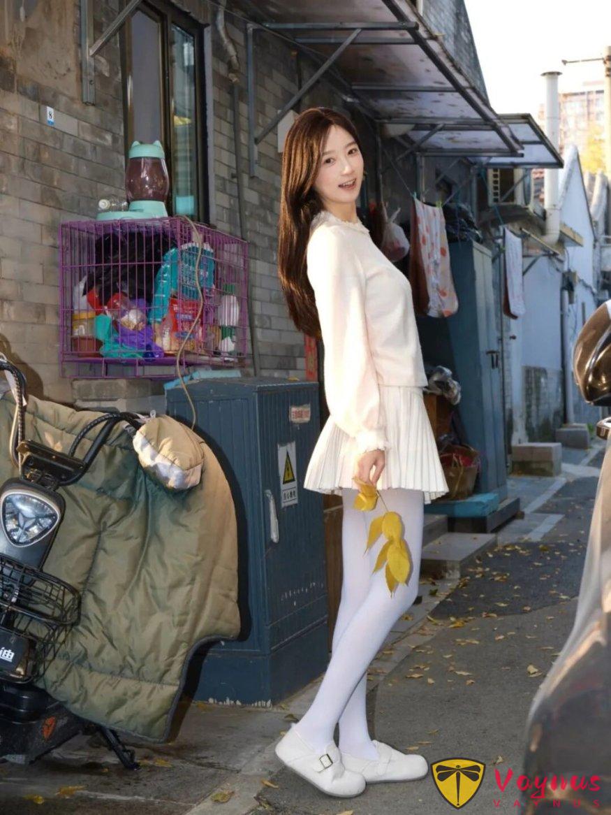 深秋百褶少女，9個拍照姿勢，甜美乖巧又減齡，軟糯清新超顯白