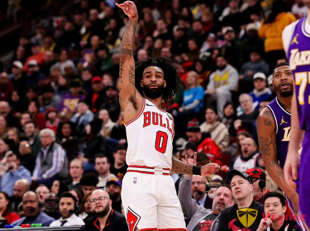 雙星閃耀終結公牛4連勝！詹姆斯半場20分，東契奇轟46+11率湖人復仇成功！