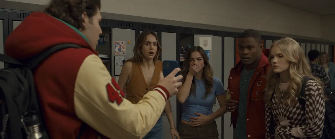 一部生猛的R級恐怖電影,變態惡魔將人做成烤肉