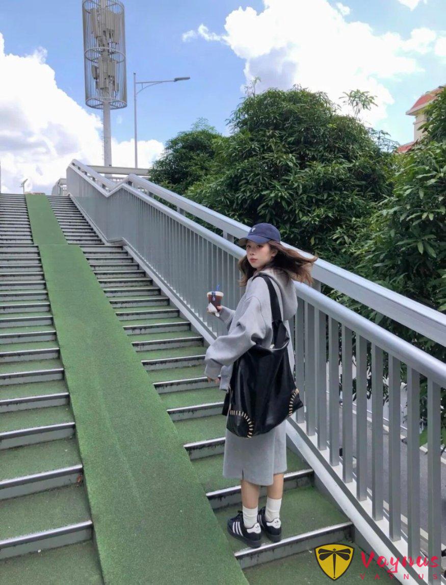 连帽卫衣套装的穿搭灵感