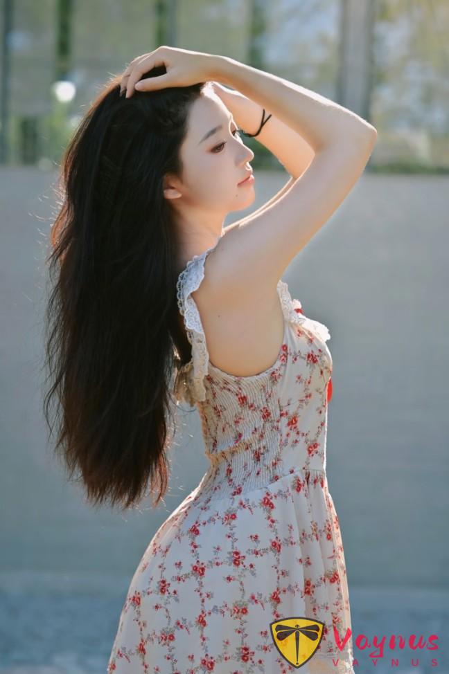 穿小裙子就这么拍！9个万能姿势，拍出绝美身材与清透感，太甜了