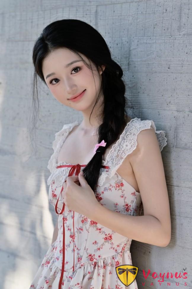 穿小裙子就这么拍！9个万能姿势，拍出绝美身材与清透感，太甜了