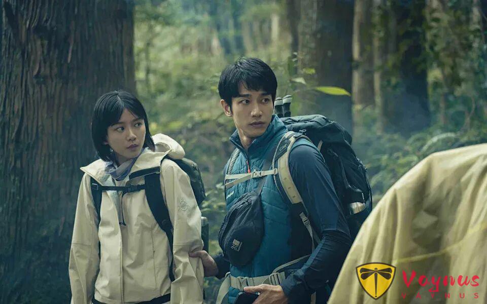 又一尺度猛片《山忌 黄衣小飞侠》!台片太敢拍,大学生登山迷路,偶遇小黄人重燃“希望”!