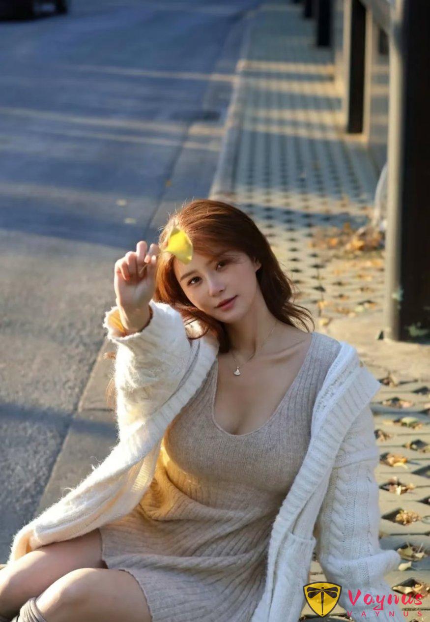 9个冬日限定拍照姿势,浪漫治愈显气质,把这个季节的美好藏进相册