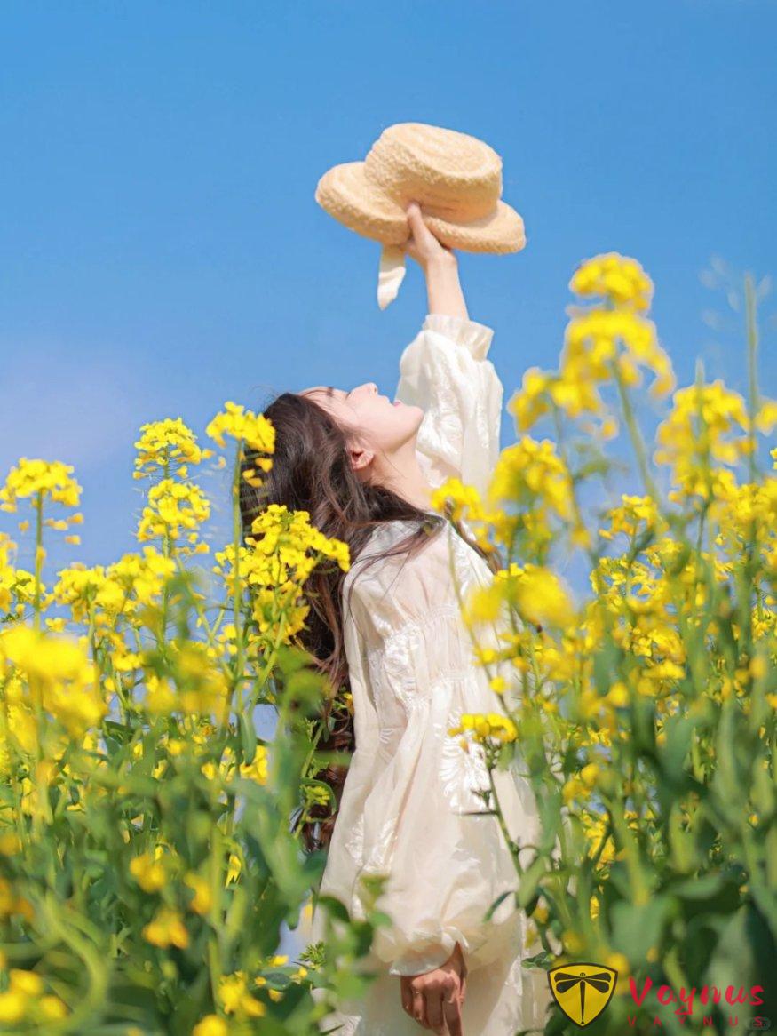 拍照想不到動作？簡單3招，讓你拍出自然鬆弛，隨性不做作的氛圍感照片