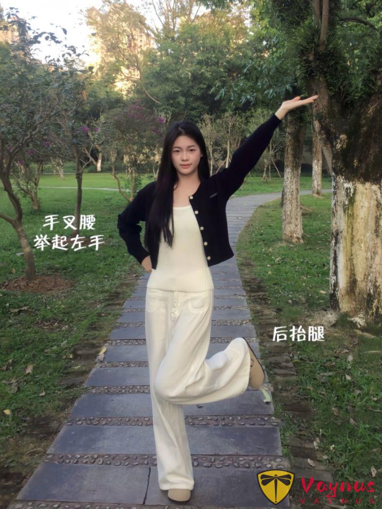 9個戶外萬能站姿拍照公式,簡單易學不廢片,誰拍誰好看