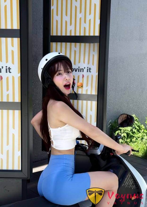 有个嘴大的女朋友，你就偷着乐吧！柯震东、李多慧首次同框