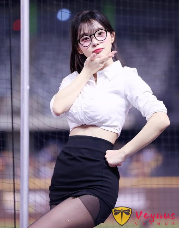 有个嘴大的女朋友，你就偷着乐吧！柯震东、李多慧首次同框