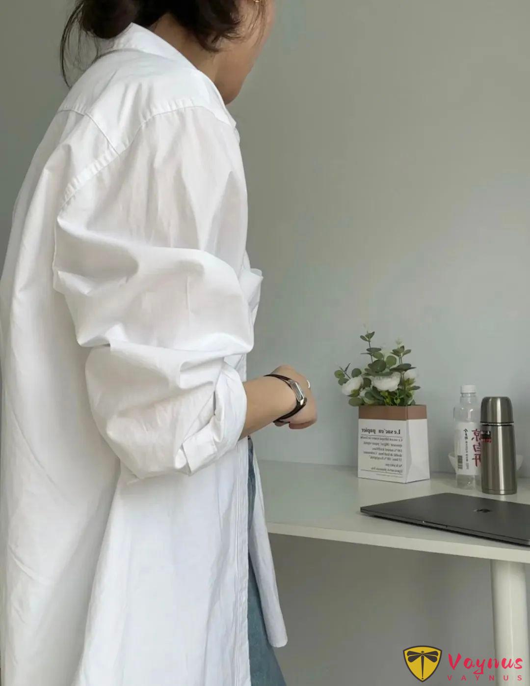 白衬衫的早秋穿搭
