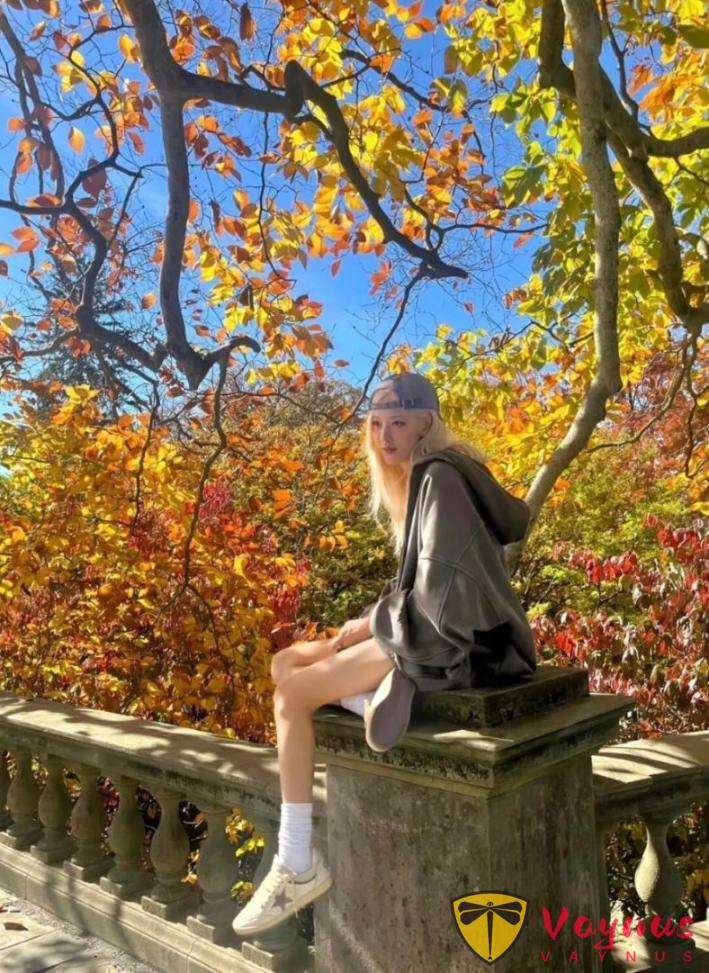 女顶流「Rose 罗丝」自曝连续6个月找男友秘密幽会，伪装成老太太怪不得0人发现！这什么新型娇妻...