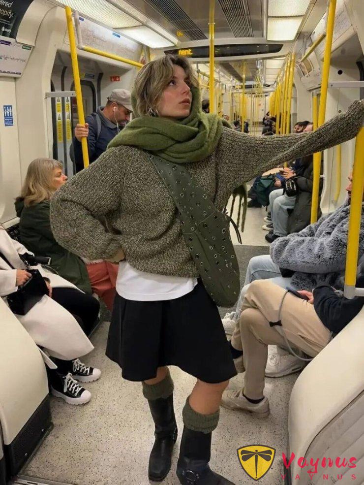 女顶流「Rose 罗丝」自曝连续6个月找男友秘密幽会，伪装成老太太怪不得0人发现！这什么新型娇妻...